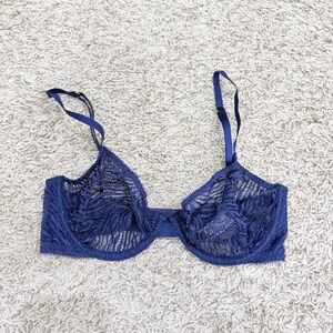 Victoria's Secret Zebra Lace Unlined Demi Bra in navy blue Size 32D
